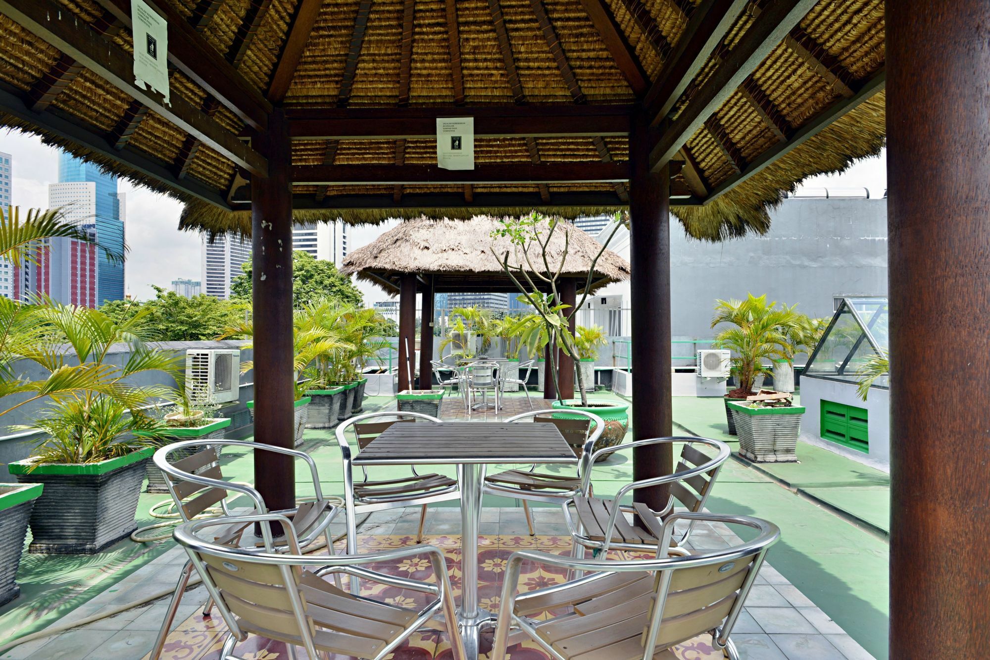 Zen Rooms Setiabudi Barat Yakarta Exterior foto